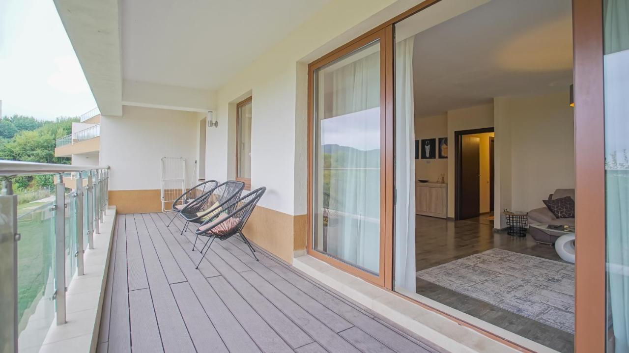 Coroni Seasons Apartment Brasov
